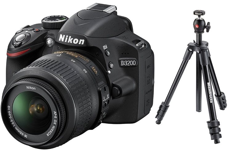 Image Зеркальный фотоаппарат Nikon D3200 Kit (18-55mm f/3.5-5.6G AF-S DX VR II) + Штатив Manfrotto COMPACT LIGHT
